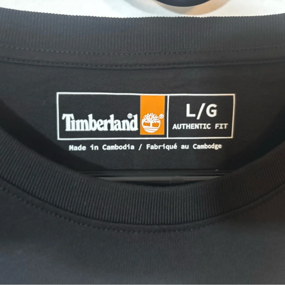 Timberland Black Long Sleeve Logo Tee Shirt Men’s Large Authentic Fit NWT - Picture 3 of 10